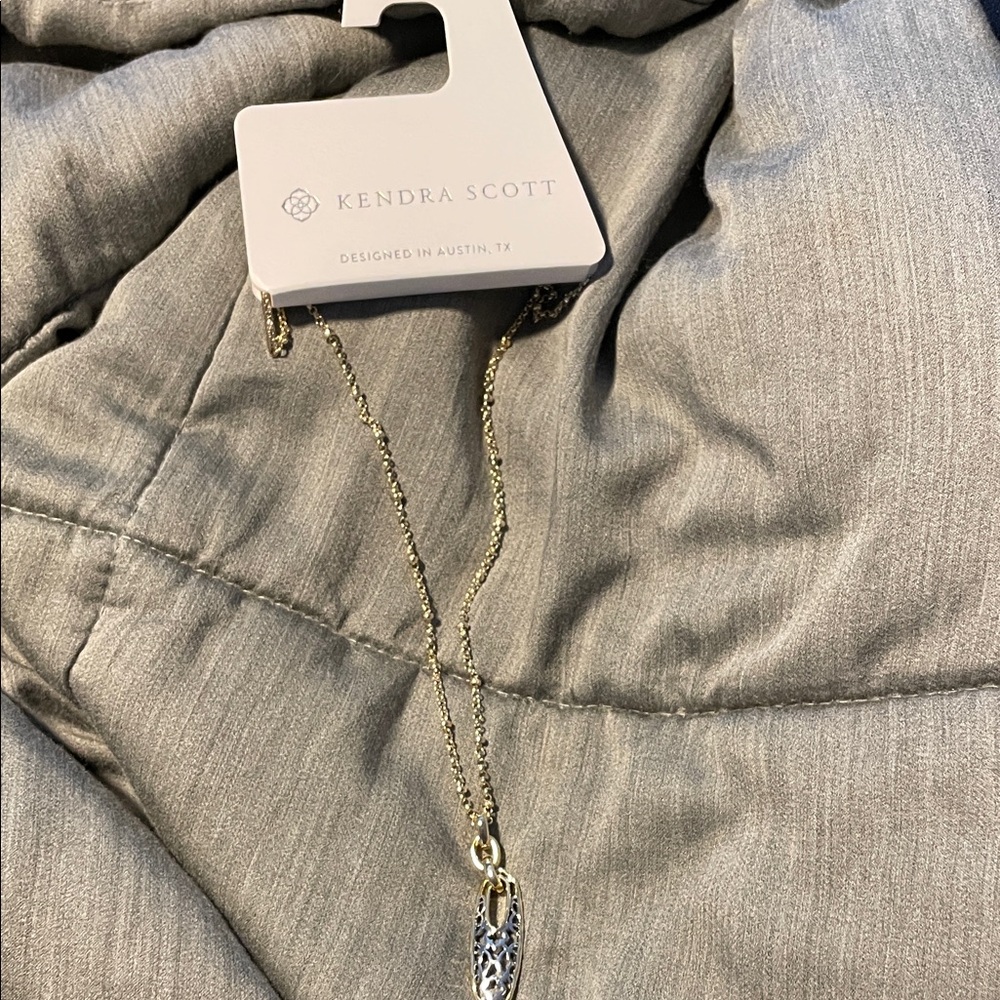 Kendra Scott Gold and Silver Pendant Necklace